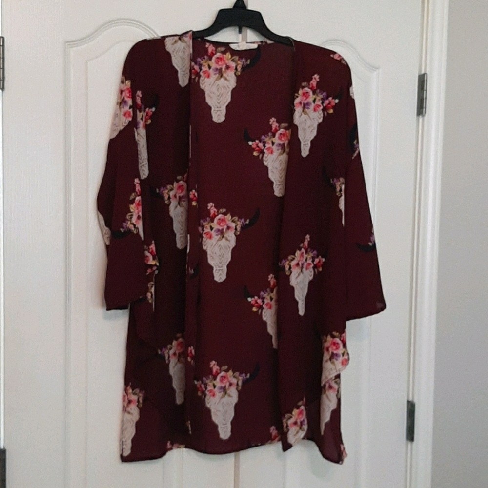 Maroon Cow skull Shaw
